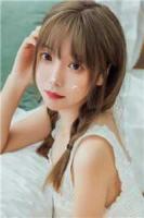 女扮男装后，我把昏君当皇后养了